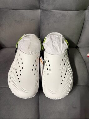 Crocs Echo 2 Moon Burst Men’s 8 Woman’s 10 NIB